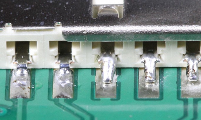 Inadequate wetting (surface mount)